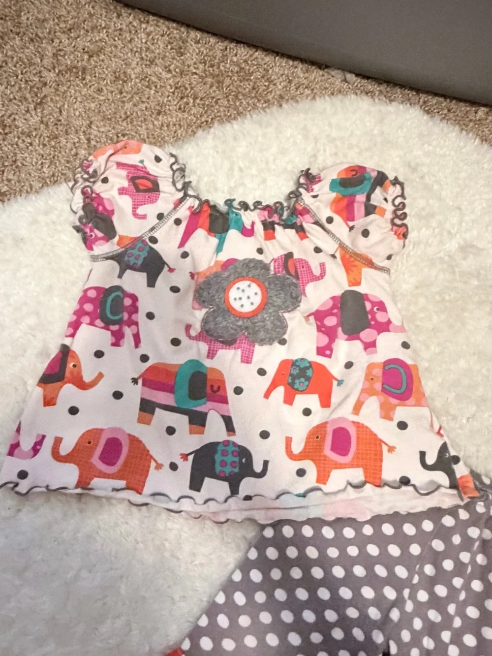 Misteev-us Colorful Elephant & Polka Dot Ruffle Outfit Set size 12 months